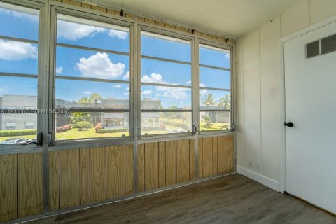 Купить кондоминиум в Делрей-Бич, Флорида 1 спальня, 70.61м2, № 1995816 - фото 25