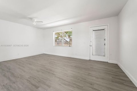 Купить кондоминиум в Делрей-Бич, Флорида 1 спальня, 70.61м2, № 1995816 - фото 14