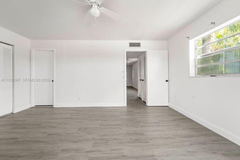 Купить кондоминиум в Делрей-Бич, Флорида 1 спальня, 70.61м2, № 1995816 - фото 12