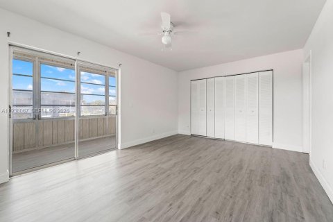 Купить кондоминиум в Делрей-Бич, Флорида 1 спальня, 70.61м2, № 1995816 - фото 17