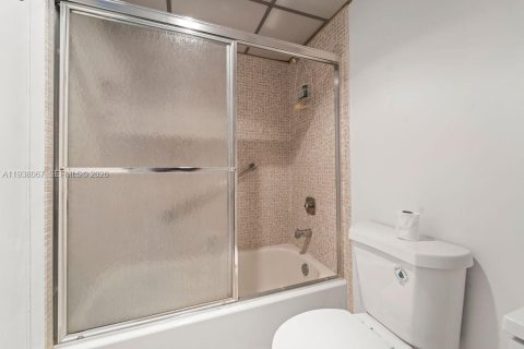 Купить кондоминиум в Делрей-Бич, Флорида 1 спальня, 70.61м2, № 1995816 - фото 10