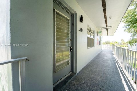 Купить кондоминиум в Делрей-Бич, Флорида 1 спальня, 70.61м2, № 1995816 - фото 20