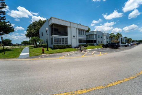 Кондоминиум с 1 спальней в Делрей-Бич, Флорида № 1995816