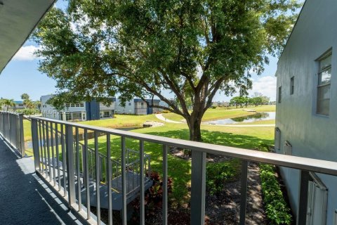 Купить кондоминиум в Делрей-Бич, Флорида 1 спальня, 70.61м2, № 1995816 - фото 2