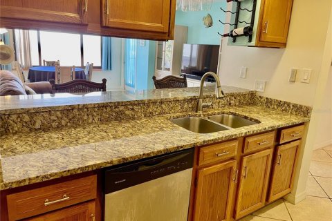 Condo in Punta Gorda, Florida, 1 bedroom  № 1734491 - photo 14