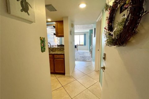Condo in Punta Gorda, Florida, 1 bedroom  № 1734491 - photo 9