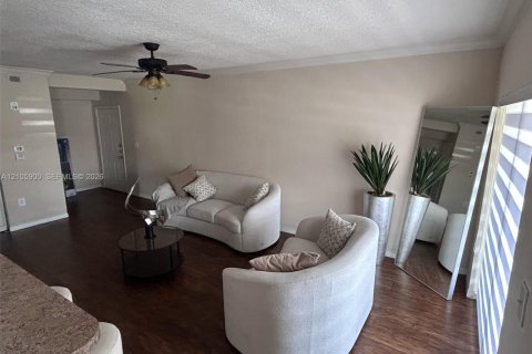 Copropriété à vendre à Pembroke Pines, Floride: 2 chambres, 104.98 m2 № 2414555 - photo 5