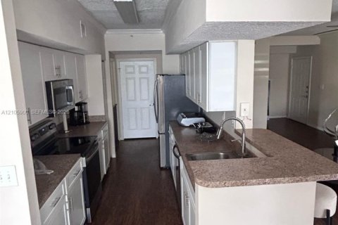 Copropriété à vendre à Pembroke Pines, Floride: 2 chambres, 104.98 m2 № 2414555 - photo 9