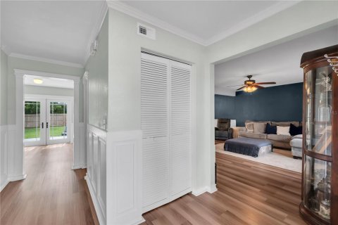 House in Tampa, Florida 4 bedrooms, 157.93 sq.m. № 1873543 - photo 6