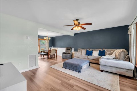 House in Tampa, Florida 4 bedrooms, 157.93 sq.m. № 1873543 - photo 19
