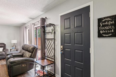 Touwnhouse à vendre à Palm Harbor, Floride: 2 chambres, 124.86 m2 № 1602497 - photo 2