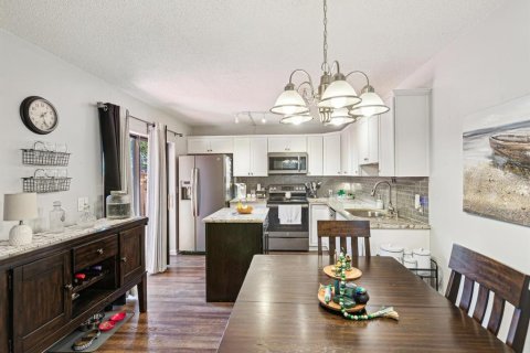 Touwnhouse à vendre à Palm Harbor, Floride: 2 chambres, 124.86 m2 № 1602497 - photo 6