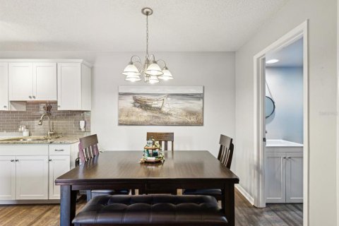 Touwnhouse à vendre à Palm Harbor, Floride: 2 chambres, 124.86 m2 № 1602497 - photo 7