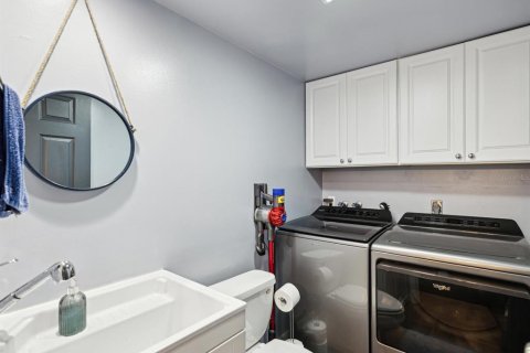 Touwnhouse à vendre à Palm Harbor, Floride: 2 chambres, 124.86 m2 № 1602497 - photo 10