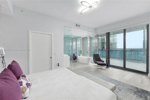 Condominio en venta en Miami, Florida, 3 dormitorios, 294.96 m2 № 1948199 - foto 8