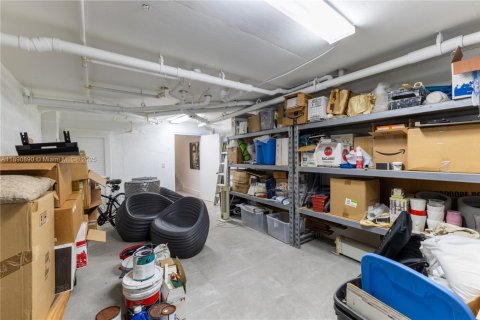 Condominio en venta en Miami, Florida, 3 dormitorios, 294.96 m2 № 1948199 - foto 22