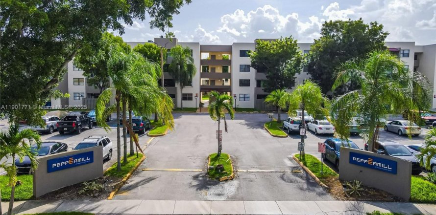 Condo in Miami, Florida, 2 bedrooms  № 1953245