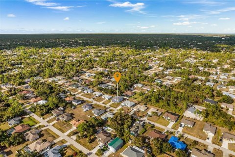 House in North Port, Florida 4 bedrooms, 300.54 sq.m. № 2108919 - photo 24