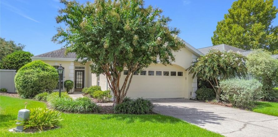 Villa ou maison à Ocala, Floride 2 chambres, 146.41 m2 № 2298484