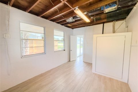 Casa en venta en Orlando, Florida, 3 dormitorios, 162.3 m2 № 1888514 - foto 27