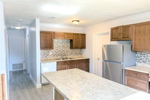 Casa en venta en Orlando, Florida, 3 dormitorios, 162.3 m2 № 1888514 - foto 12