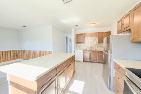 Casa en venta en Orlando, Florida, 3 dormitorios, 162.3 m2 № 1888514 - foto 8