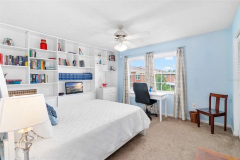 Condo in Lakeland, Florida, 2 bedrooms  № 1308934 - photo 11
