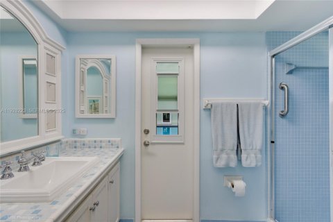 Купить виллу или дом в Плантация, Флорида 4 спальни, 272.2м2, № 1988608 - фото 30