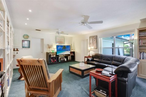 Купить виллу или дом в Плантация, Флорида 4 спальни, 272.2м2, № 1988608 - фото 15