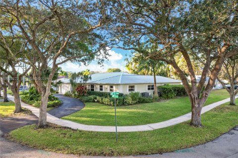 Купить виллу или дом в Плантация, Флорида 4 спальни, 272.2м2, № 1988608 - фото 7