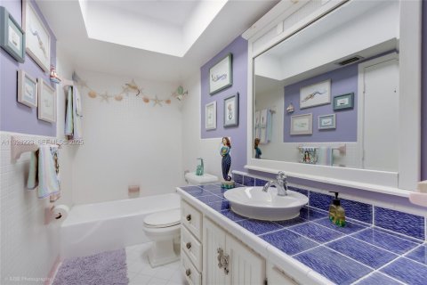 Купить виллу или дом в Плантация, Флорида 4 спальни, 272.2м2, № 1988608 - фото 24