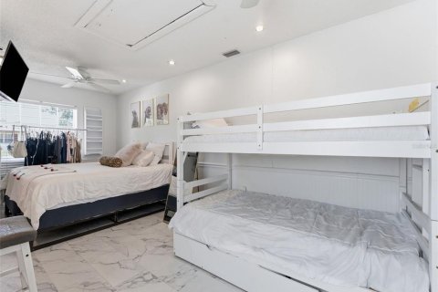 Villa ou maison à vendre à Tampa, Floride: 4 chambres, 192.87 m2 № 2151488 - photo 29