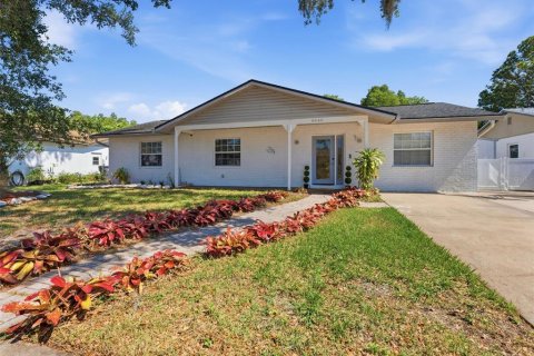 Villa ou maison à vendre à Tampa, Floride: 4 chambres, 192.87 m2 № 2151488 - photo 3