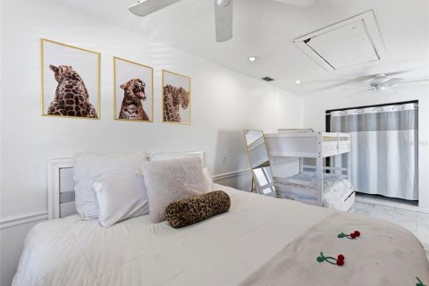 Villa ou maison à vendre à Tampa, Floride: 4 chambres, 192.87 m2 № 2151488 - photo 30
