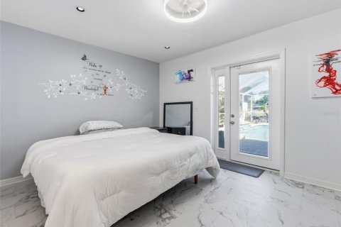 Villa ou maison à vendre à Tampa, Floride: 4 chambres, 192.87 m2 № 2151488 - photo 16