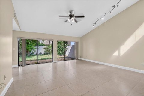 Appartement à louer à Delray Beach, Floride: 3 chambres, 133.78 m2 № 2411755 - photo 8