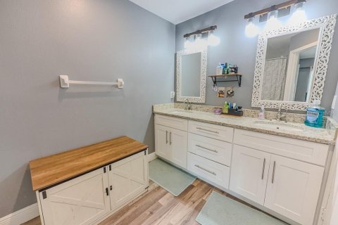 Touwnhouse à vendre à Tampa, Floride: 3 chambres, 150.97 m2 № 2217848 - photo 26