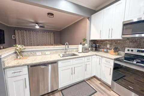 Touwnhouse à vendre à Tampa, Floride: 3 chambres, 150.97 m2 № 2217848 - photo 10