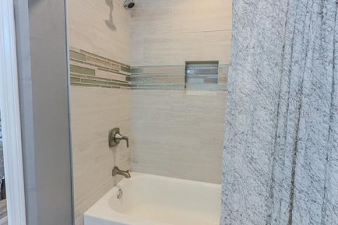 Touwnhouse à vendre à Tampa, Floride: 3 chambres, 150.97 m2 № 2217848 - photo 28