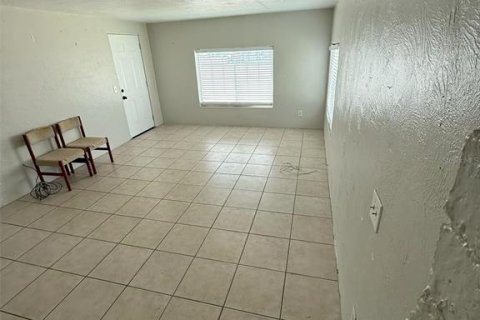 Villa ou maison à louer à Orlando, Floride: 3 chambres, 103.12 m2 № 1909107 - photo 4