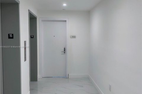 Condominio en venta en Miami, Florida, 2 dormitorios, 145.95 m2 № 1859228 - foto 5