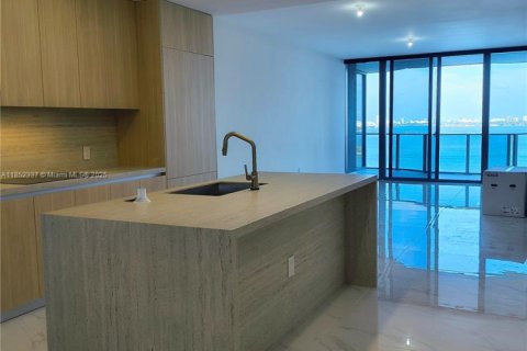 Condominio en venta en Miami, Florida, 2 dormitorios, 145.95 m2 № 1859228 - foto 6