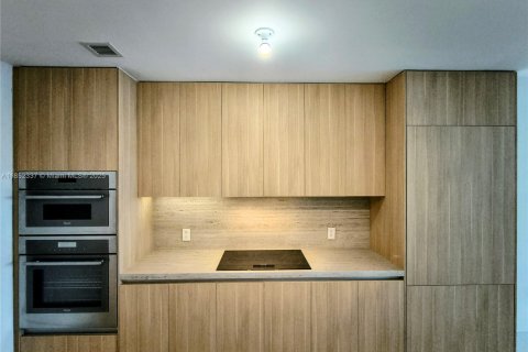 Condominio en venta en Miami, Florida, 2 dormitorios, 145.95 m2 № 1859228 - foto 10