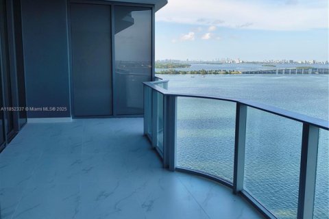 Condominio en venta en Miami, Florida, 2 dormitorios, 145.95 m2 № 1859228 - foto 25