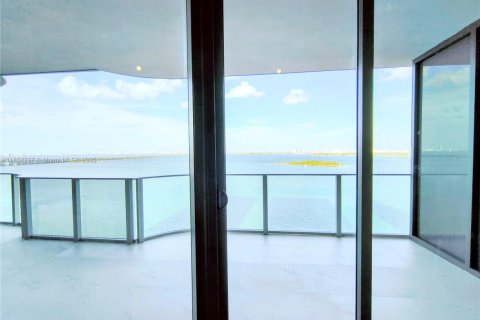 Condominio en venta en Miami, Florida, 2 dormitorios, 145.95 m2 № 1859228 - foto 28