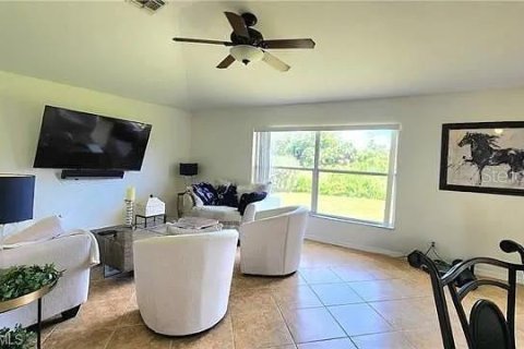 Casa en alquiler en Fort Myers, Florida, 3 dormitorios, 192.49 m2 № 1755640 - foto 3