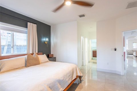 Villa ou maison à vendre à Cutler Bay, Floride: 5 chambres, 198.16 m2 № 1999337 - photo 19