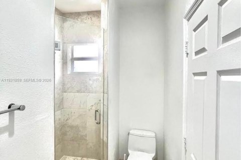 Villa ou maison à vendre à Cutler Bay, Floride: 5 chambres, 198.16 m2 № 1999337 - photo 25