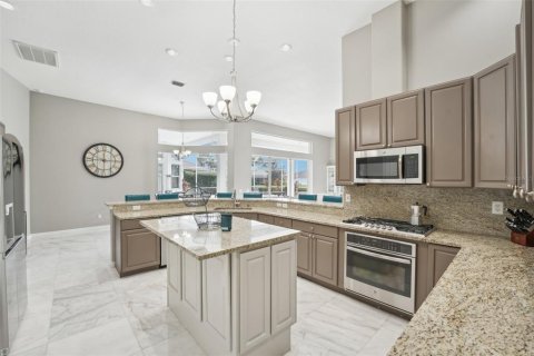 Villa ou maison à vendre à Tampa, Floride: 5 chambres, 336.4 m2 № 2419550 - photo 18
