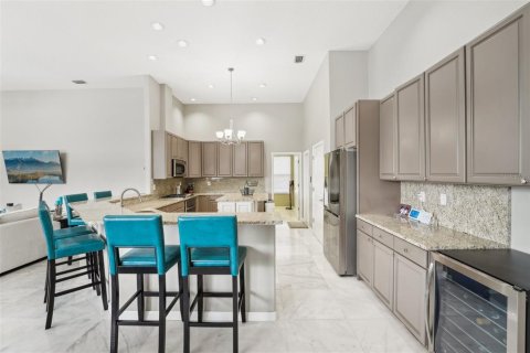 Villa ou maison à vendre à Tampa, Floride: 5 chambres, 336.4 m2 № 2419550 - photo 15